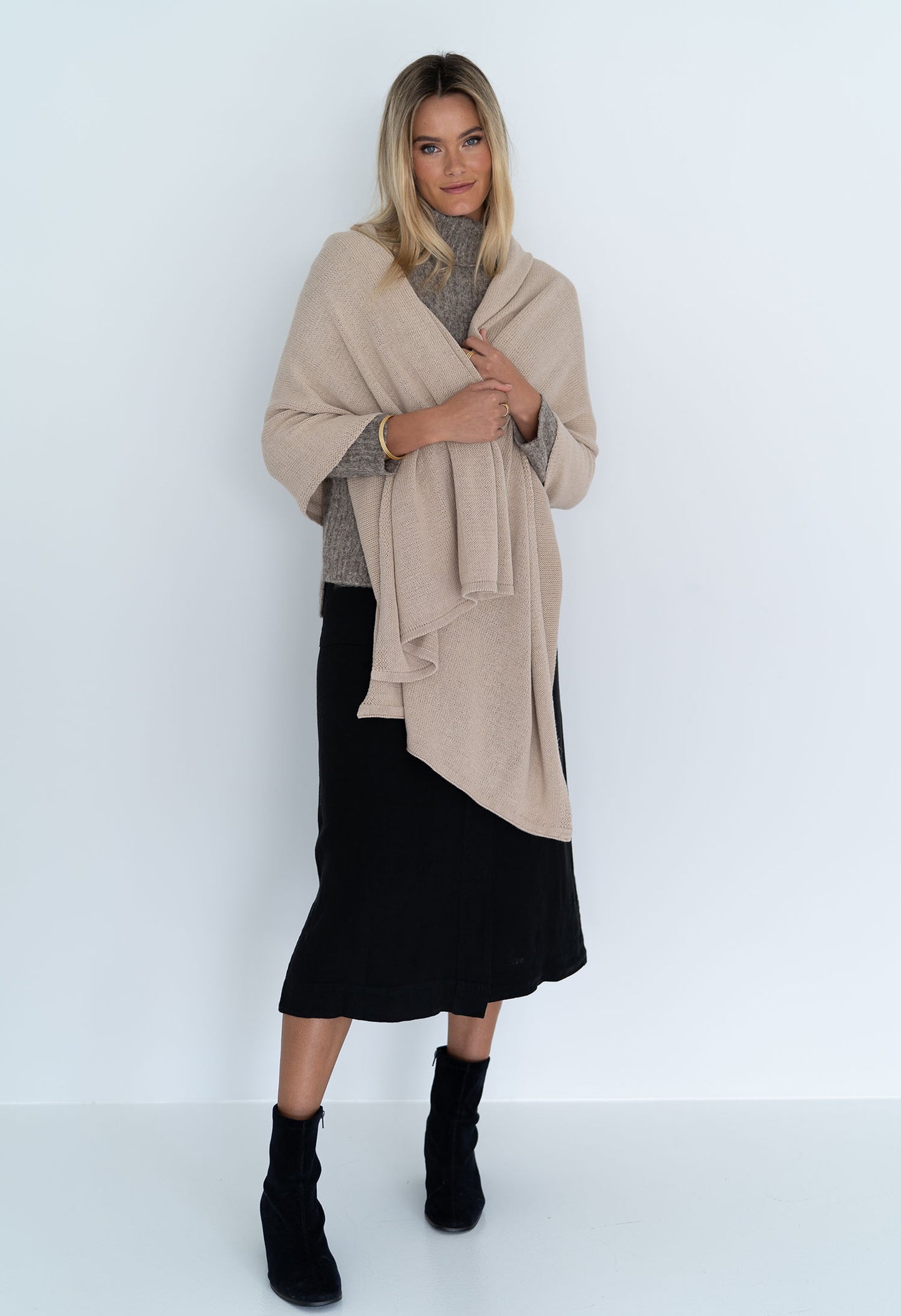 Wide Wrap Scarf - AW23